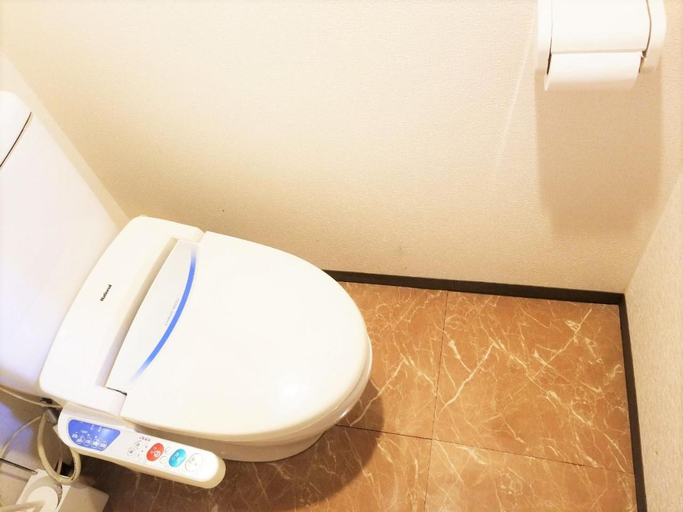 Bathroom 5, jakotel hostel, Osaka