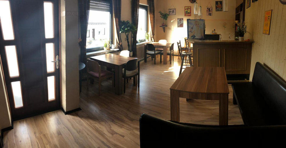 Public Area, Pension Lume, Neuwied