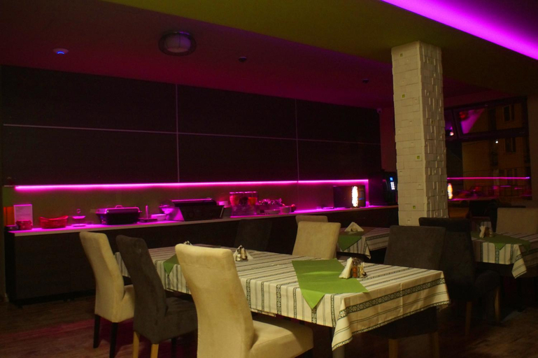 Food & Drinks 2, Fitromax Sportpanzio Ajka, Ajka