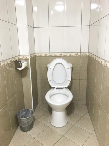 Bathroom 11