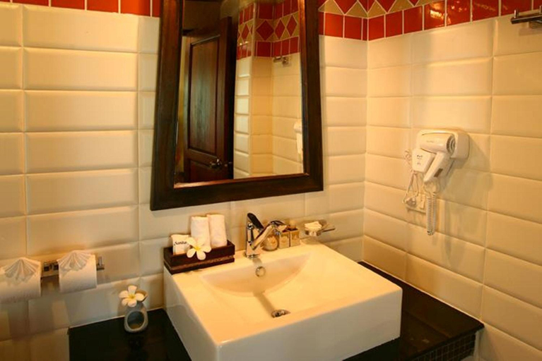 Bathroom 5, Salad Buri Resort & Spa, Ko Phangan