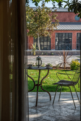 Others 4, oDam Otel, Urla