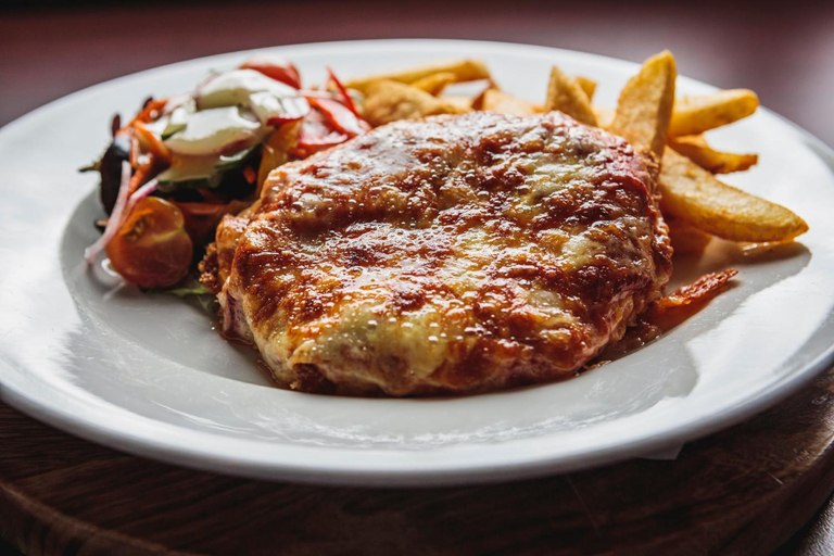 Food & Drinks 4, Colac Central Motel, Colac-Otway - Colac