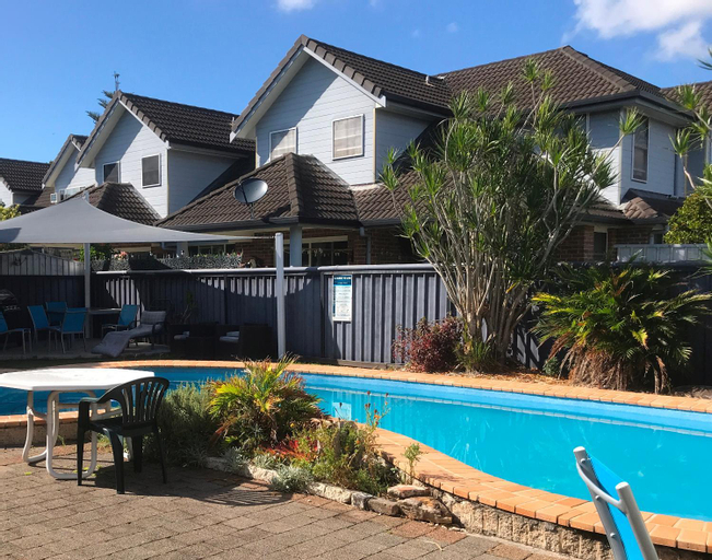 Sport & Beauty 5, Avlon Gardens Motel - Ballina, Ballina