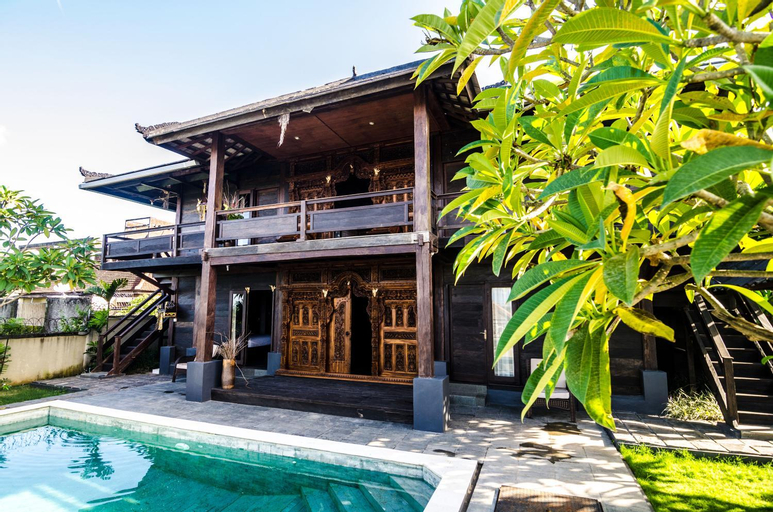 Swimming Pool 30