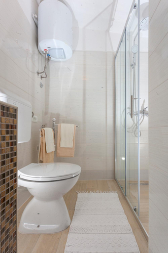 Bathroom 4, Apartments Mario, Pula