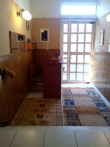 Others 5, Sofia Rooms, Central Greece