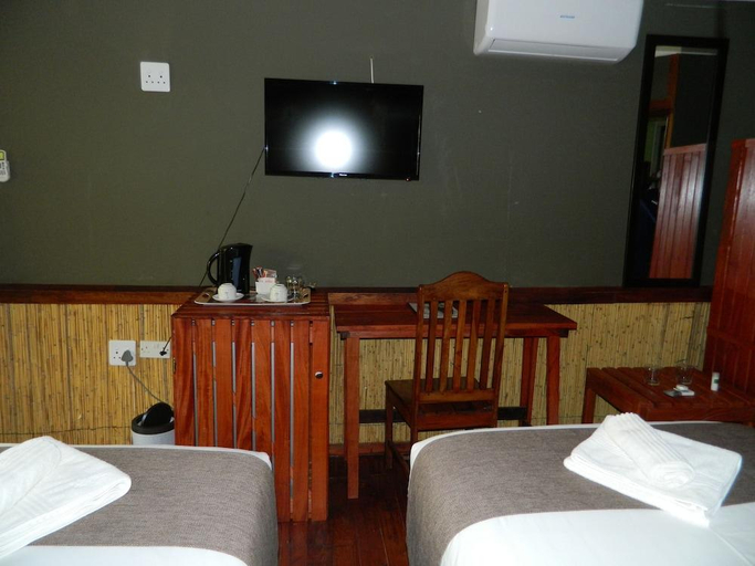Bedroom 4, Kwalape Safari Lodge, Chobe