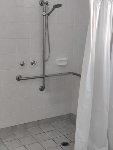 Bathroom 10