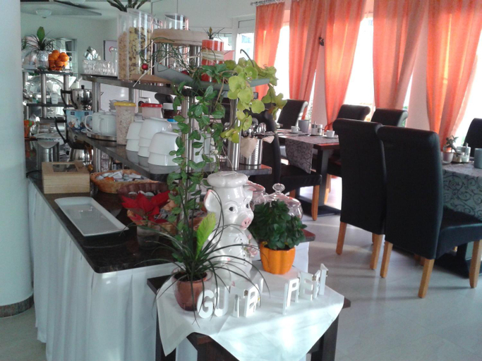 Others 5, Hotel Ackermann, Groß-Gerau