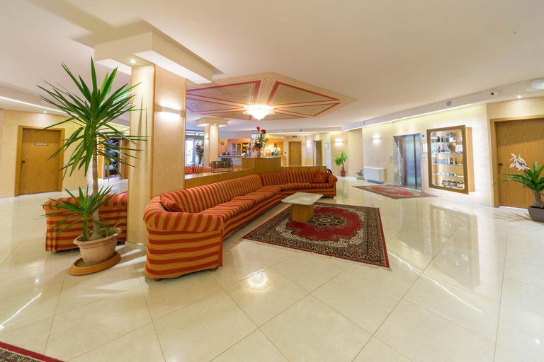 Lobby 3, Hotel La Ruota, Cuneo