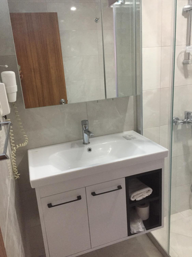 Bathroom 4, Baylan Basmane, Konak