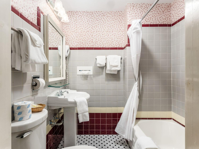 Bathroom 4, Lafayette Hotel Marietta, Washington