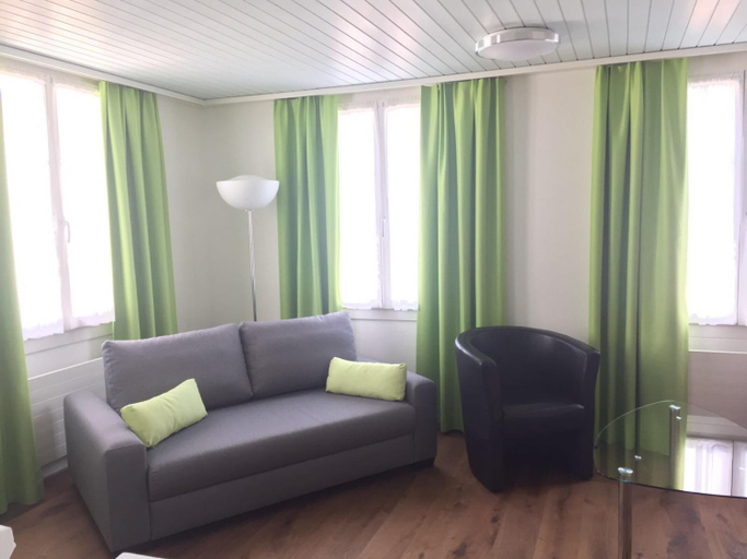 Others 5, Hotel Metzgern, Obwalden