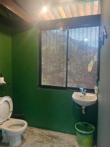 Bathroom 11