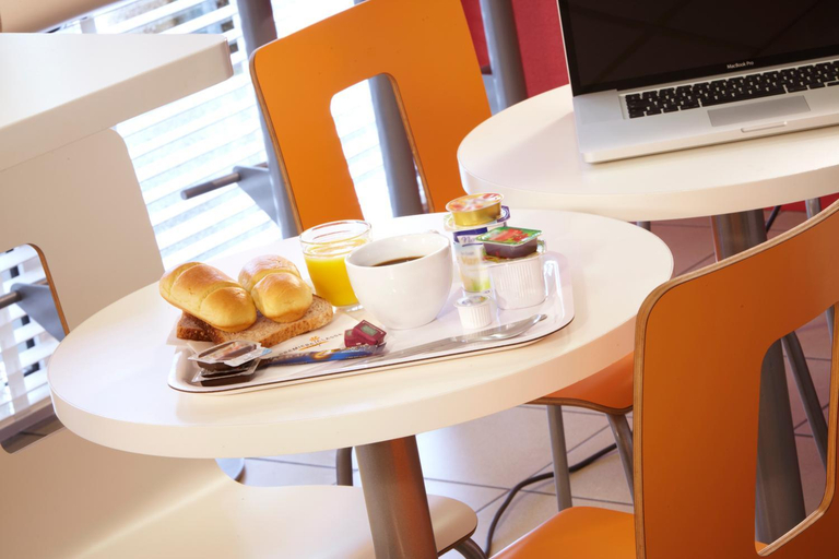 Food & Drinks 5, Hotel Premiere Classe Perpignan Aeroport, Pyrénées-Orientales