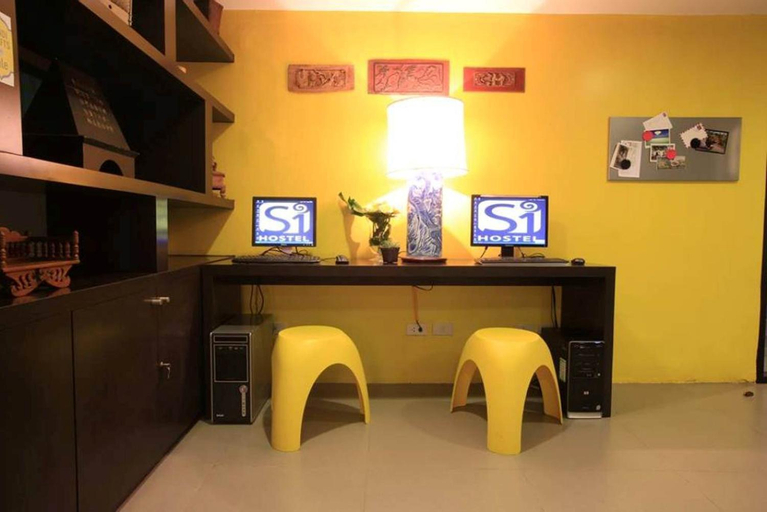 Public Area 29