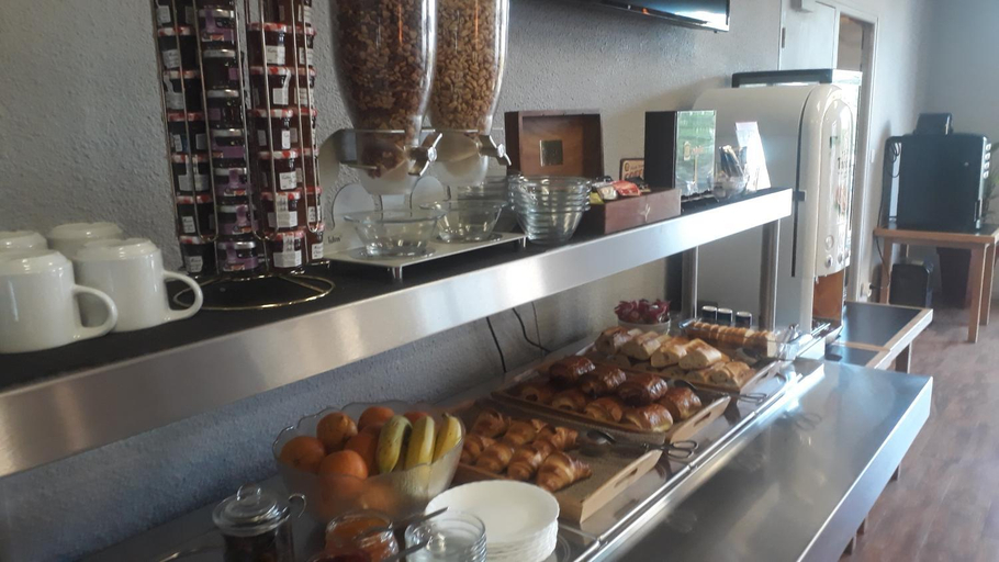 Food & Drinks 4, Hotel - Restaurant du Lac - Agen, Lot-et-Garonne