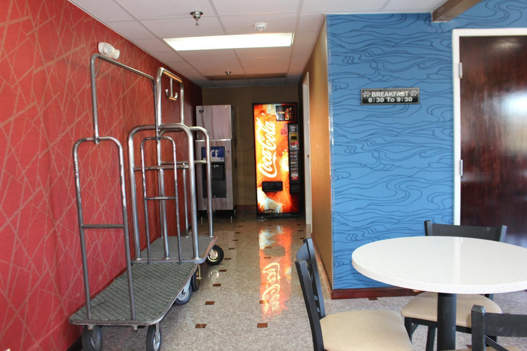 Food & Drinks 5, Magnolia Inn and Suites Southaven, Desoto