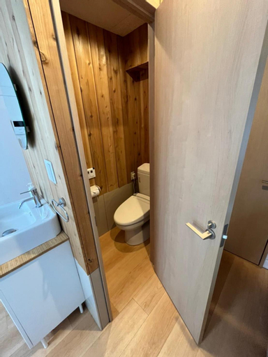 Bathroom 15