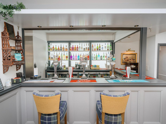 Food & Drinks 5, The Angel Hotel, Warwickshire