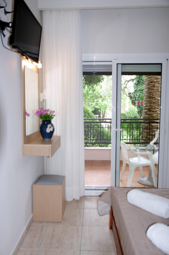 Others 5, Villa Eden, East Macedonia and Thrace