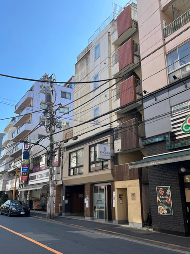 Exterior & Views 20
