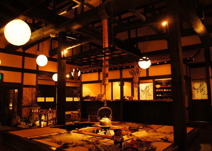 Public Area 2, Hidaji (Adult Only), Takayama