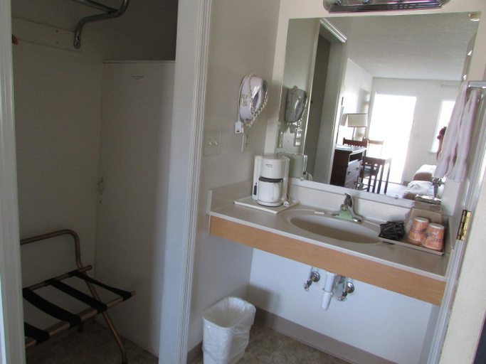 Others 3, Douglas Inn & Suites, Blue Ridge, GA, Fannin