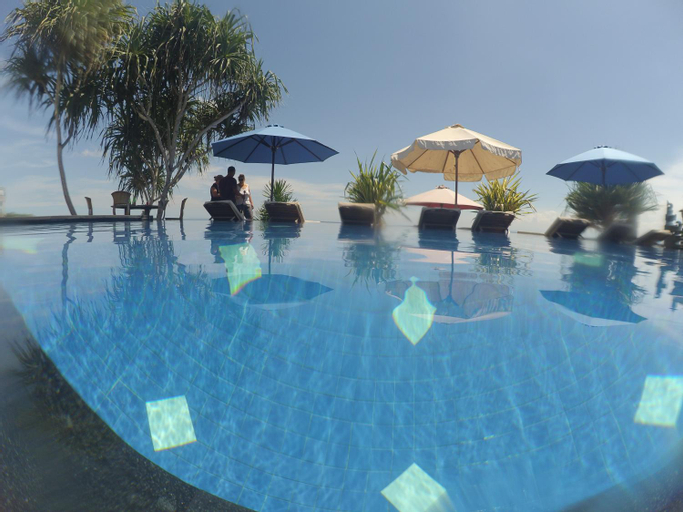 Swimming Pool 4