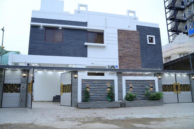 Exterior & Views 1, Roomi Rezidor Guest House, Karachi
