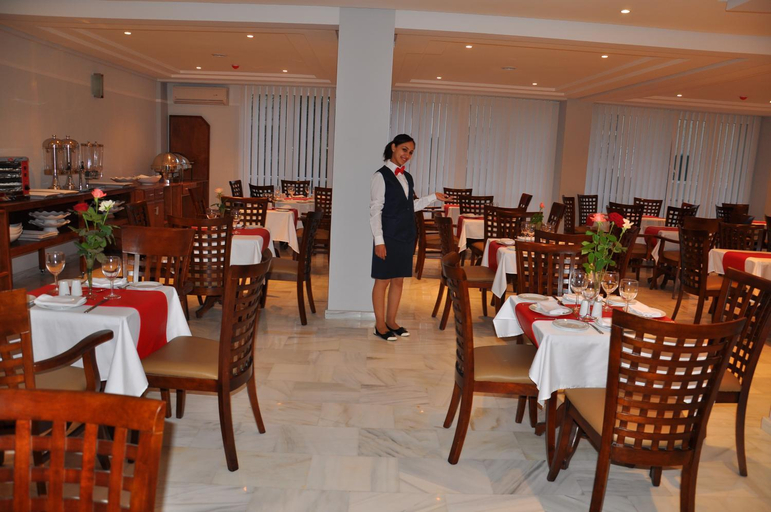 Food & Drinks 4, Across Hotels & Spa, Fès