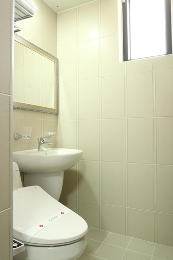 Bathroom 5, La Mia Residence Hotel, Daedeok