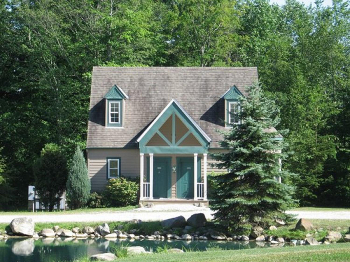 Exterior & Views 1, Spruce Hill Inn and Cottages, Richland