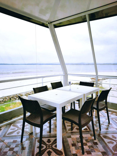 Food & Drinks 4, Hotel Crucero, Pedernales
