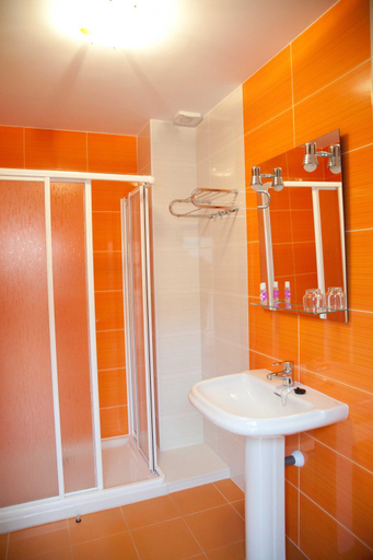 Bathroom 2, Hostal CASASNOVAS, Pontevedra