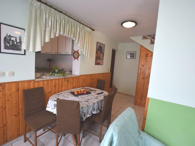 Others 5, Holiday Home in Banjole near Adriatic Beach, Medulin