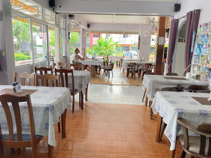 Food & Drinks 5, 2 Vikings Restaurant & Guesthouse, Phuket Island
