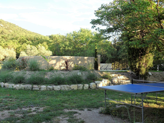 Others 4, Bastide De La Lezardiere, Vaucluse