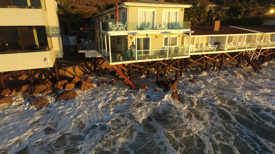 Malibu Private Beach Apartments, Los Angeles