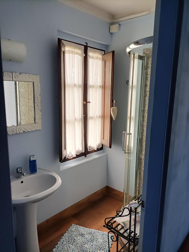 Bathroom 2, Casa Gavenniae, Pescara