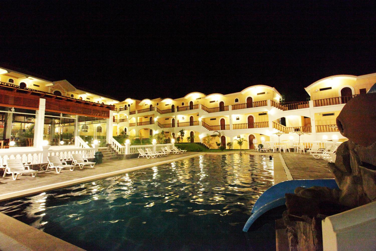 Swimming pool 2, Lunahuana River Resort, Cañete