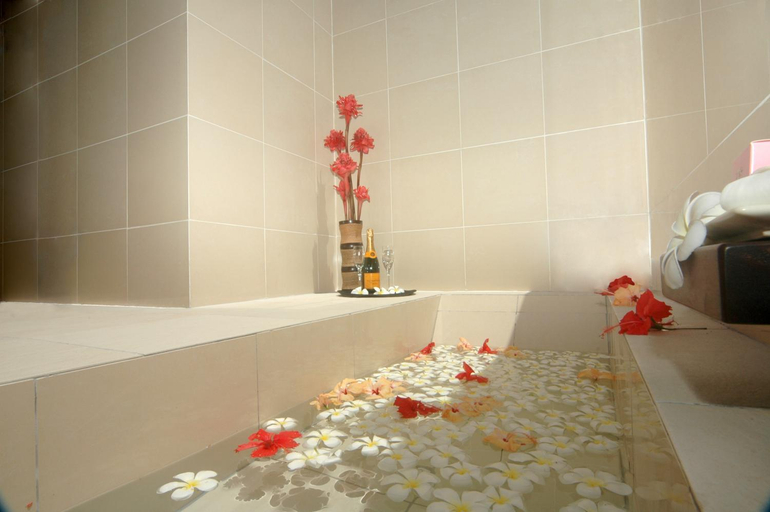Bathroom 4, Taveuni Palms Resort - All Inclusive, Cakaudrove