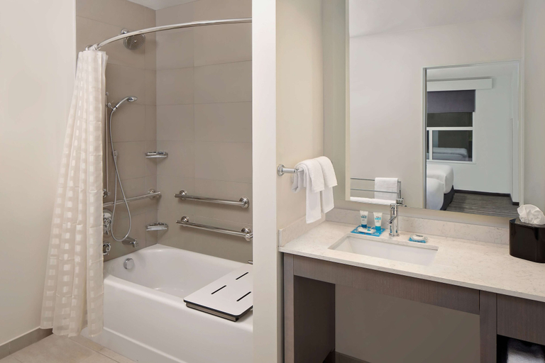 Bathroom 4, Hyatt House Irvine/John Wayne Airport, Orange