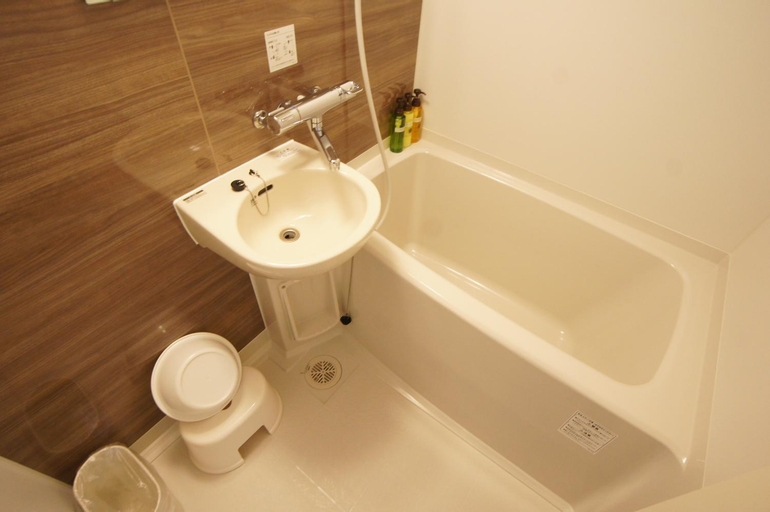 Bathroom 4