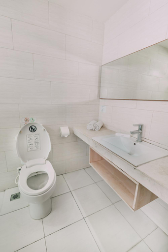 Bathroom 5