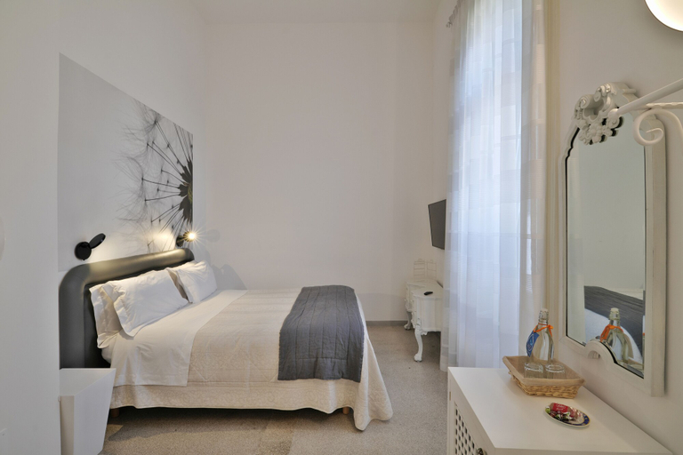 Bedroom 2, Palazzo Rollo, Lecce