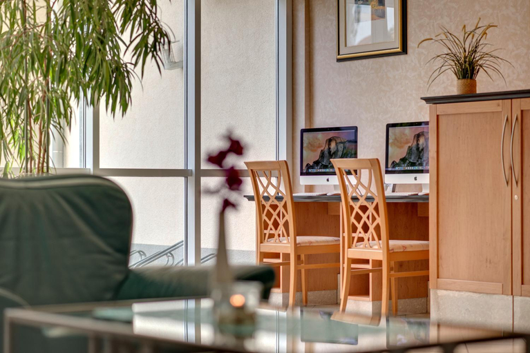 Public Area 4, Aquamarin Hotel & Spa, Rostock