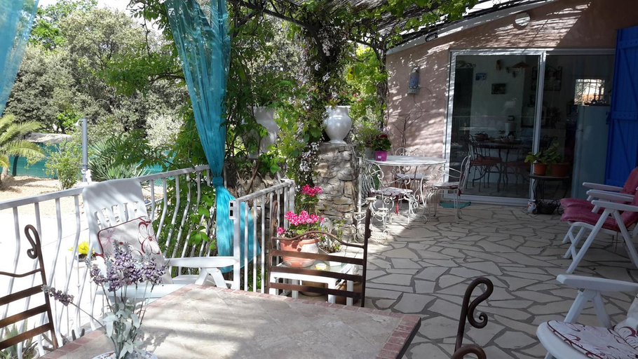 Others 5, L'Abrialys, Var