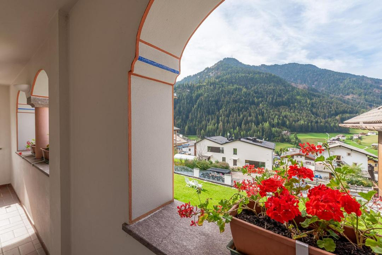 Others 3, Residence Prapoz, Bolzano